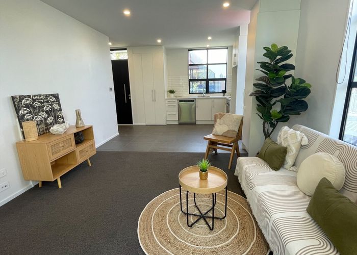 at 1/27 Gracefield Ave, City Centre, Christchurch City, Canterbury
