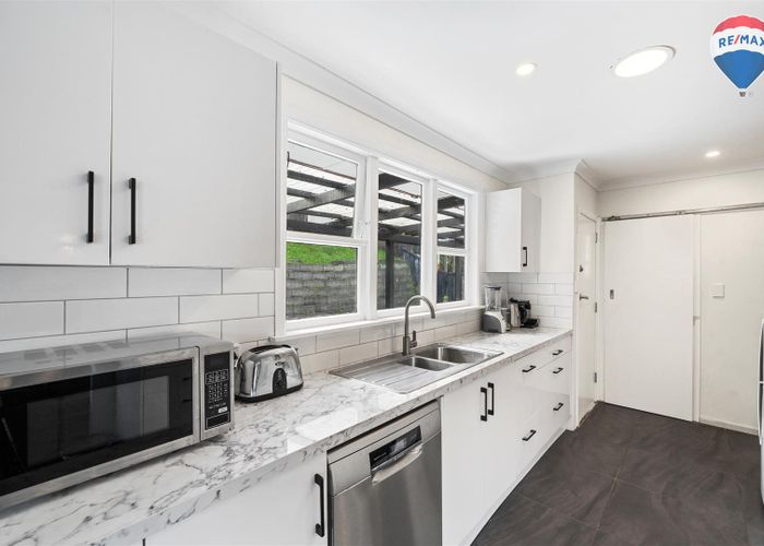  at 88 Thomas Street, Stokes Valley, Lower Hutt