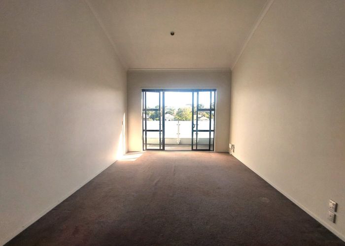  at 321/3 Morningside Drive, Morningside, Auckland City, Auckland