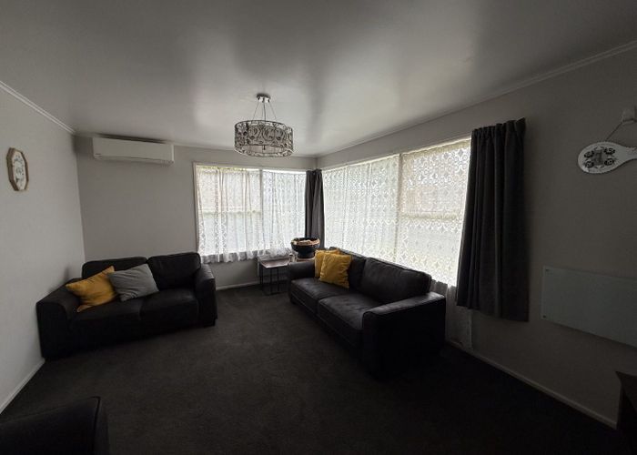  at 3  Chisholm Place, Mangere East, Manukau City, Auckland