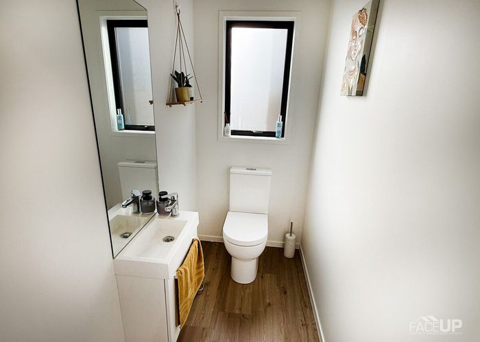  at 70 Jacks Landing Drive, Hamilton Lake, Hamilton, Waikato