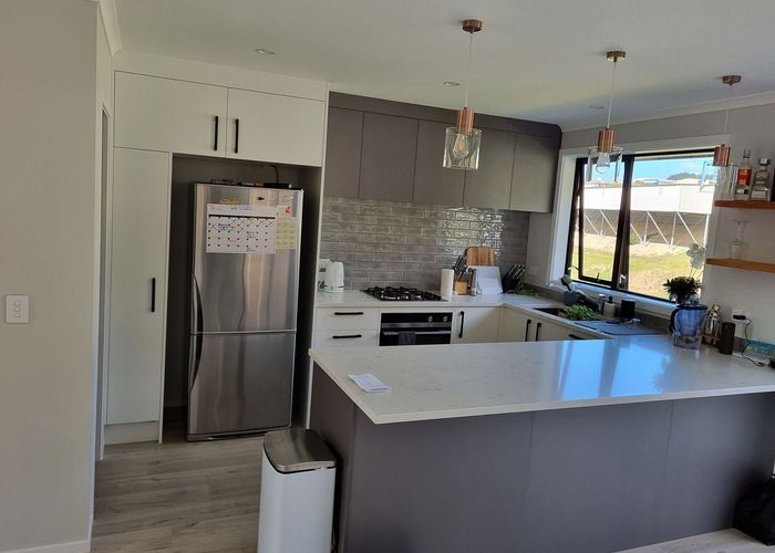  at 62 Hokioi Drive, Kenepuru, Porirua, Wellington