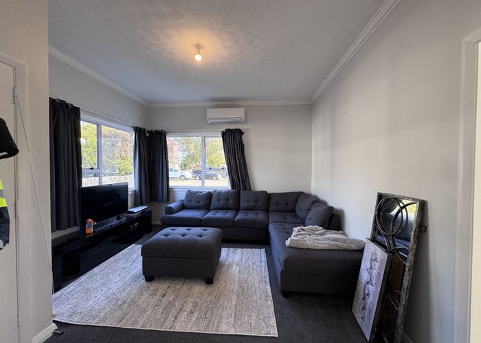  at 2/198 Ferguson Street, West End, Palmerston North, Manawatu / Whanganui