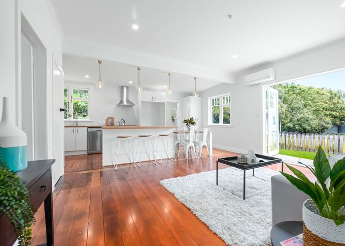  at 1-2/6 Pohutukawa Street, Woburn, Lower Hutt