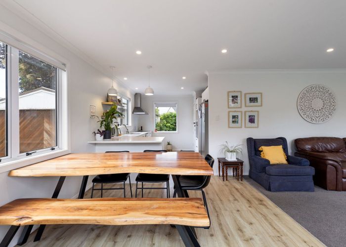  at 6 Belgrave Place, Awapuni, Palmerston North, Manawatu / Whanganui