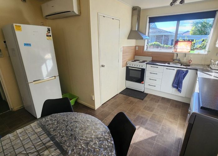  at 3/98 Peverel Street, Riccarton, Christchurch