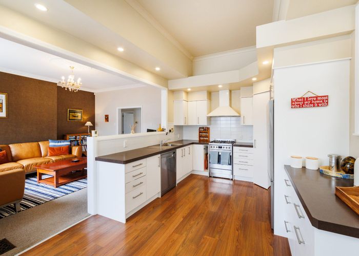  at 9 Rosalie Terrace, Kelvin Grove, Palmerston North