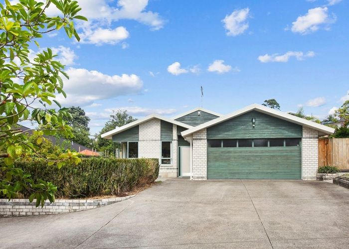  at 3 Khaleel Place, Henderson, Auckland