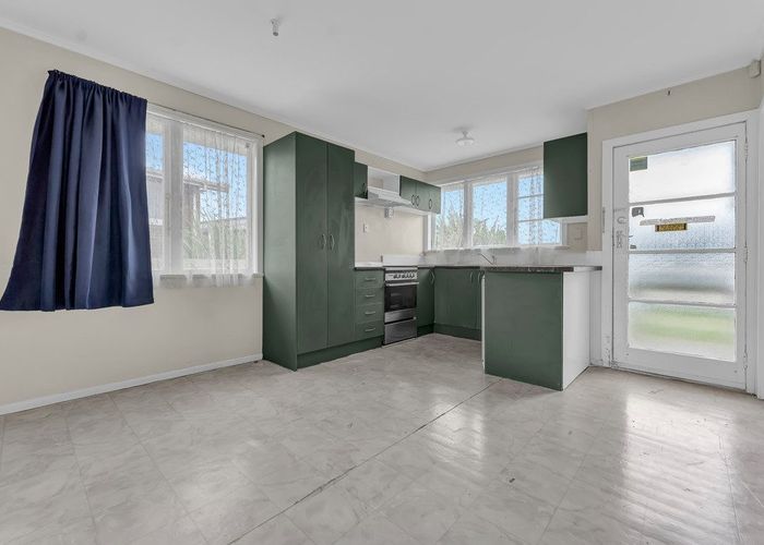  at 14 McLennan Road, Mount Wellington, Auckland City, Auckland
