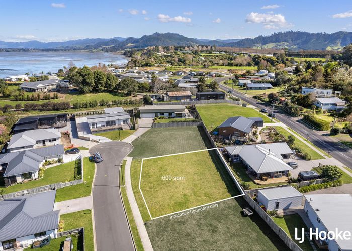  at 6 Anatere Rise, Katikati