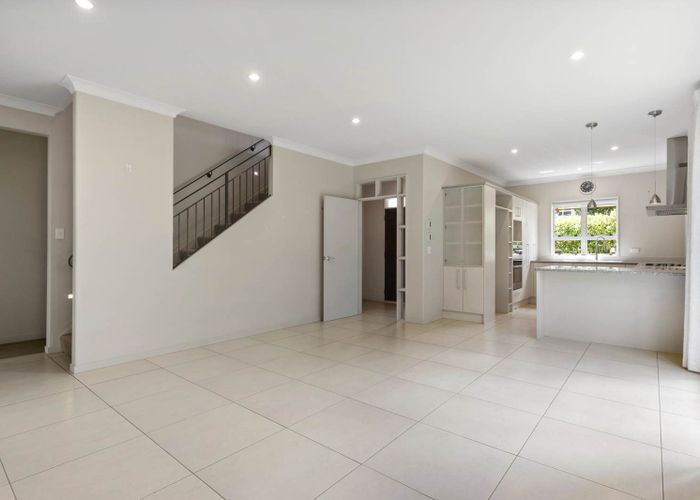  at 6 Kauriki Terrace, Stonefields, Auckland City, Auckland