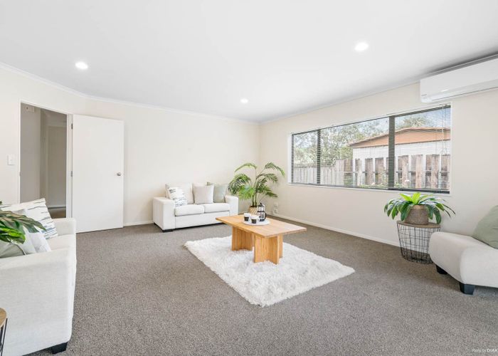  at 30A Centreway Road, Orewa, Orewa