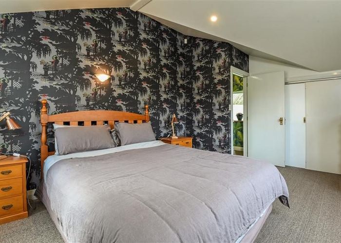  at APT/27  Mount Albert Road , Mount Albert, Auckland City, Auckland