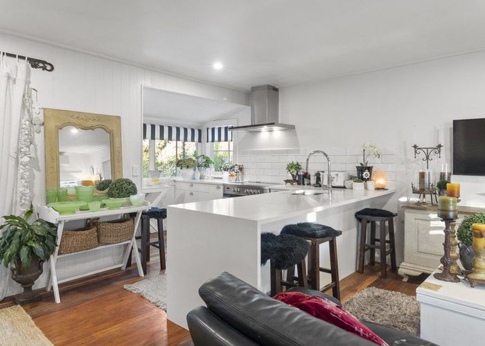  at 31 Alison Road, Surfdale, Waiheke Island