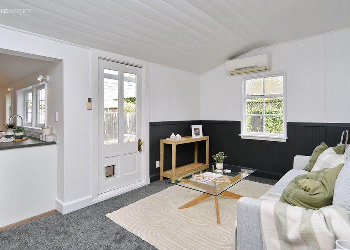  at 1/184 Hastings Street East, Waltham, Christchurch City, Canterbury