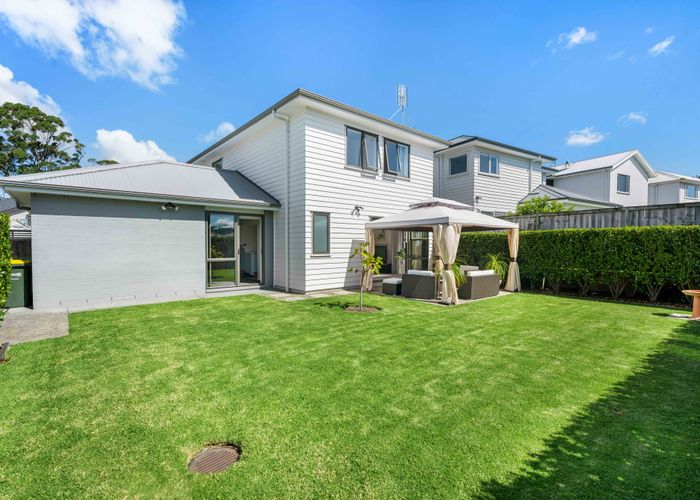  at 31 Mettam Drive, Swanson, Auckland