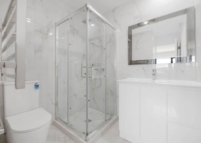  at 10B Kent Road, Manurewa, Manukau City, Auckland