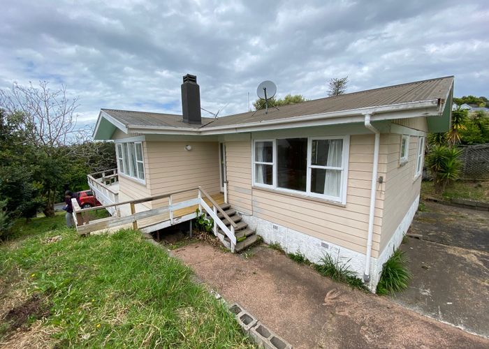  at 36 Woodside Avenue, Northcote, Auckland