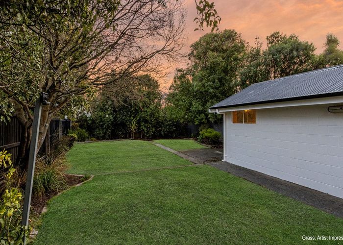  at 18 Pinewood Avenue, North New Brighton, Christchurch