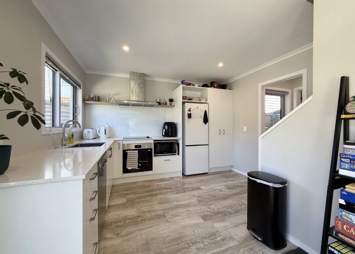  at 4b Horoeka Street, Stokes Valley, Lower Hutt, Wellington