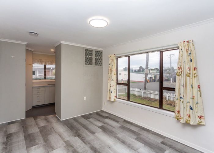  at 6 Greenhurst Street, Sockburn, Christchurch