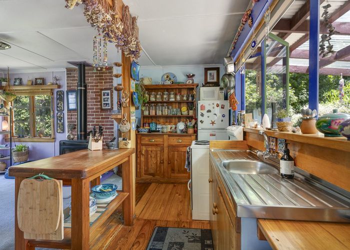  at 58 The Ridgeway, Enner Glynn, Nelson, Nelson / Tasman