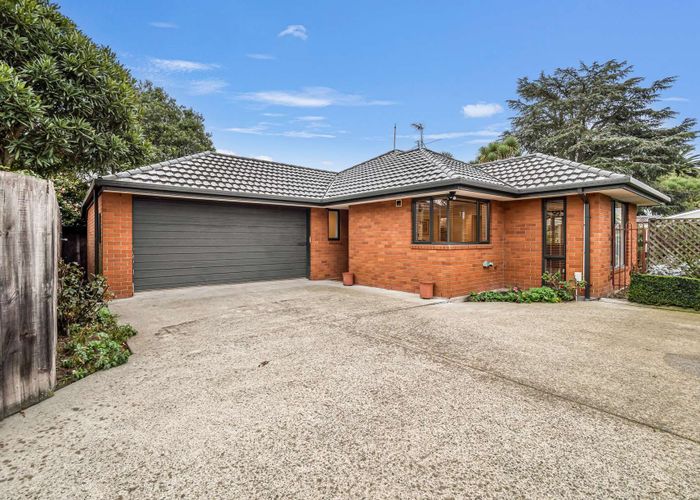  at 2/126 Halswell Road, Halswell, Christchurch City, Canterbury