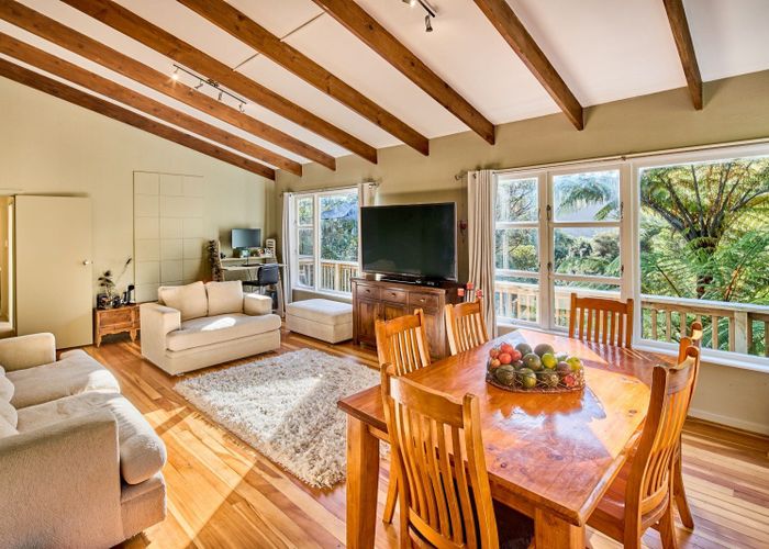  at 194 Eastern Hutt Road, Taita, Lower Hutt