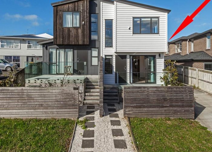  at 2/20 Havelock Avenue, Forrest Hill, Auckland