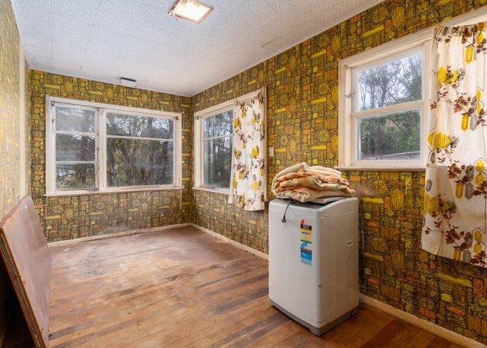  at 10 Berkshire Grove, Cannons Creek, Porirua