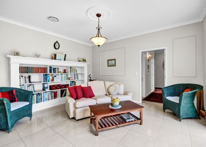  at 1 Portland Drive, Highlands Park, New Plymouth