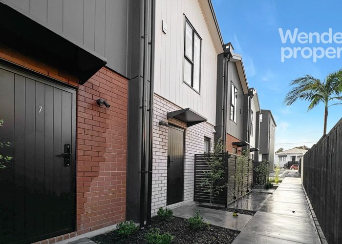  at 7/33 Roberton Road, Avondale, Auckland City, Auckland