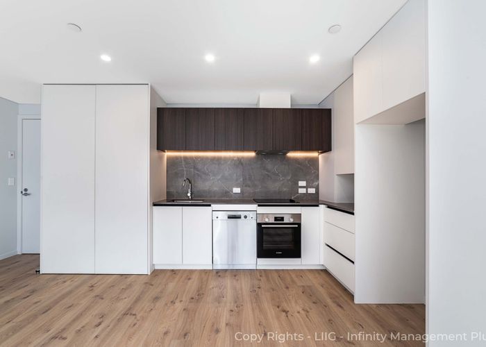  at 112/3 Kaipiho Lane, Albany, North Shore City, Auckland