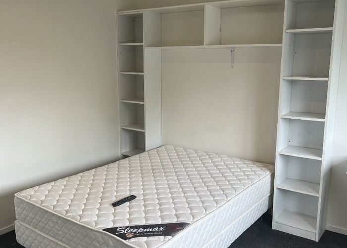  at 2/16 Greensboro Street (Room B), Hillcrest, North Shore City, Auckland