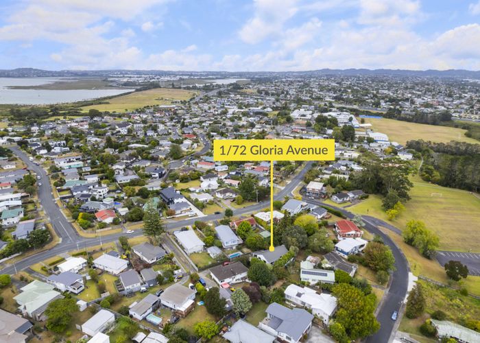 at 1/72 Gloria Avenue, Te Atatu Peninsula, Auckland