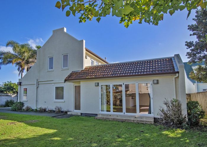  at 2/16 Bermuda Place, One Tree Point, Whangarei