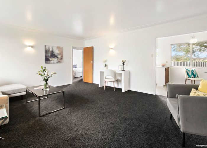  at 2/47 Tawhiri Road, One Tree Hill, Auckland