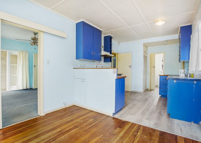  at 159 Clarkin Road, Fairfield, Hamilton