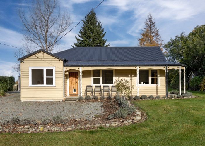  at 643 Woodbury Road, Woodbury