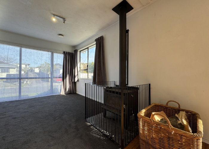  at 9 Moonstone Grove, Birchville, Upper Hutt, Wellington