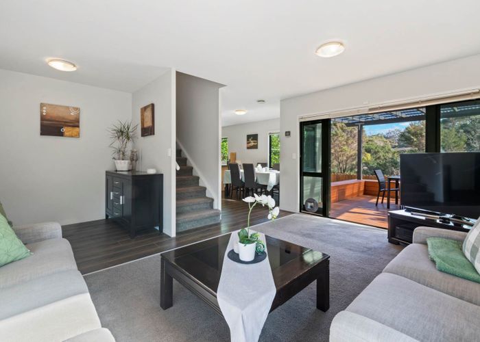  at 4/18 Roanoke Way, Albany, North Shore City, Auckland