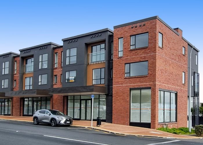  at 1/1B Egremont Street, Belmont, Auckland