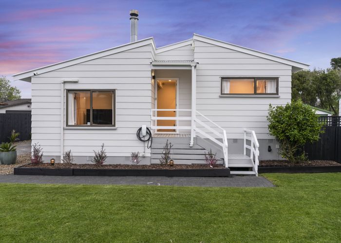  at 10 Bluewater Place, Wattle Downs, Manukau City, Auckland