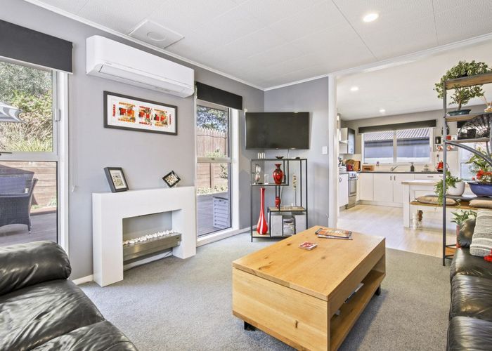  at 2/140 Hay Street, Bromley, Christchurch