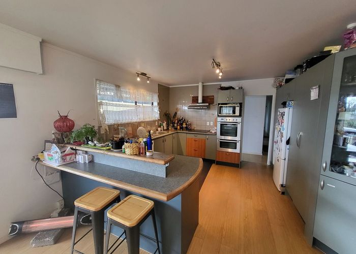  at 154 Everglade Drive, Totara Heights, Manukau City, Auckland
