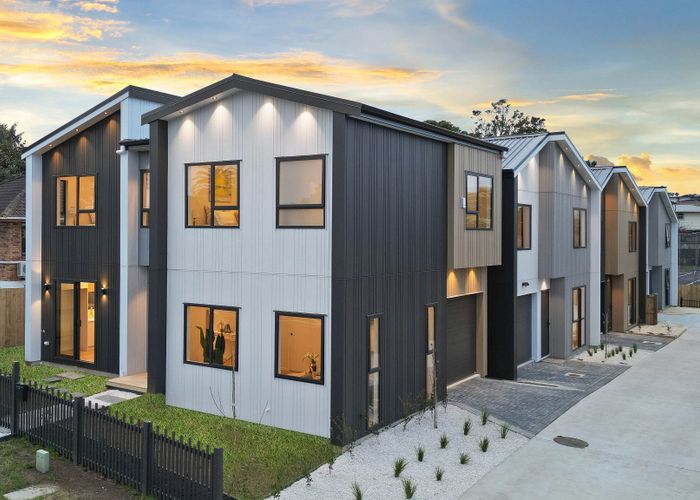  at Lot 3/2 Meadway, Sunnyhills, Manukau City, Auckland