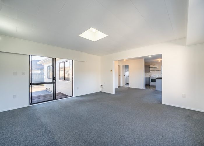  at 2/1006 High Street, Avalon, Lower Hutt, Wellington
