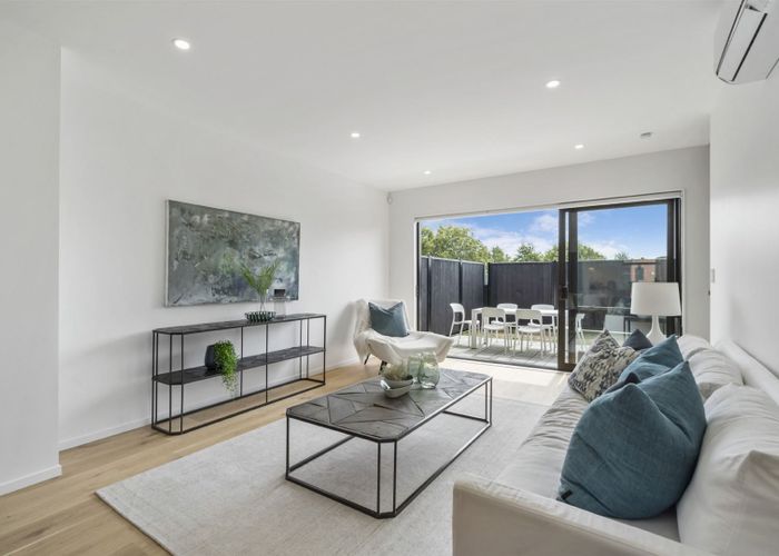  at 6 Mahinga Kai Way, Belmont, Auckland