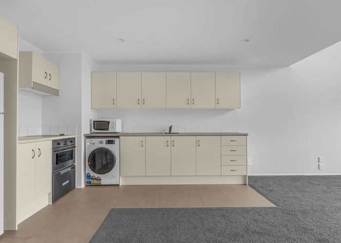  at 14F 30 Westward Ho, Glen Eden, Waitakere City, Auckland