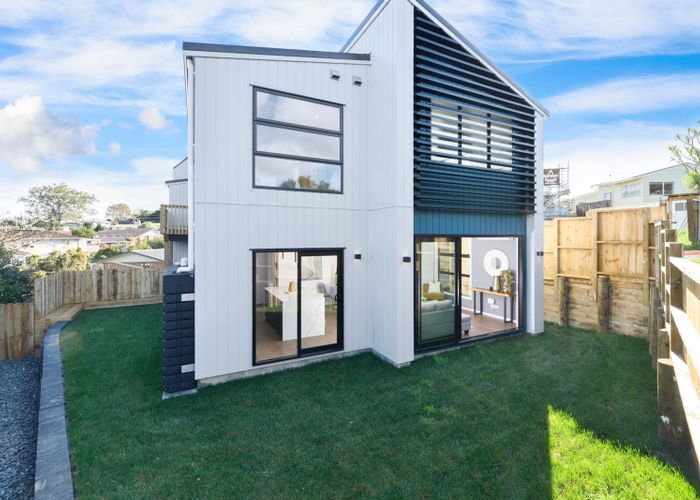  at 9 Camrose Place, Glenfield, North Shore City, Auckland